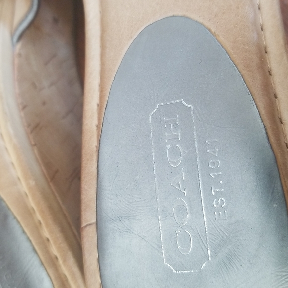Joanne Coach sandals. Size 8 1/2 B - Picture 7 of 9